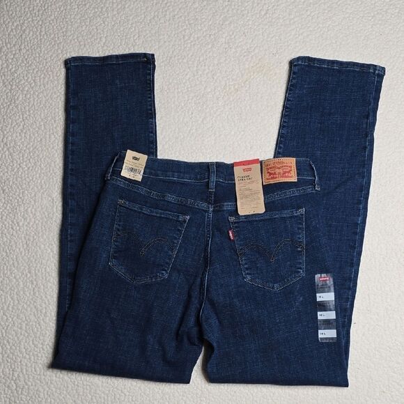 1360 NWT Levi's Classic Straight Fit Women's Jeans Sz 10 Long - Picture 4 of 9